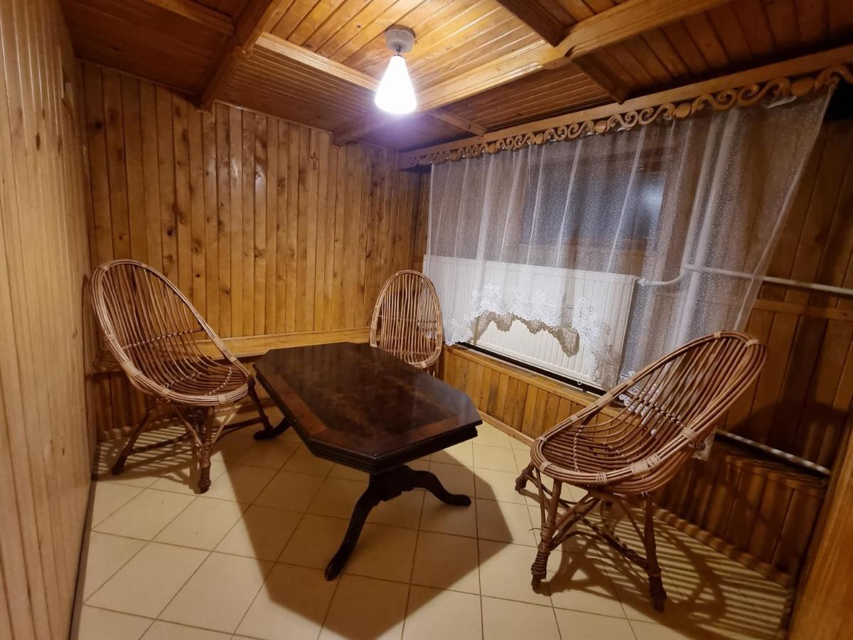 Hotel Mountain House à Ustrzyki Dolne Extérieur photo