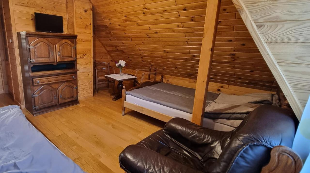 Hotel Mountain House à Ustrzyki Dolne Extérieur photo