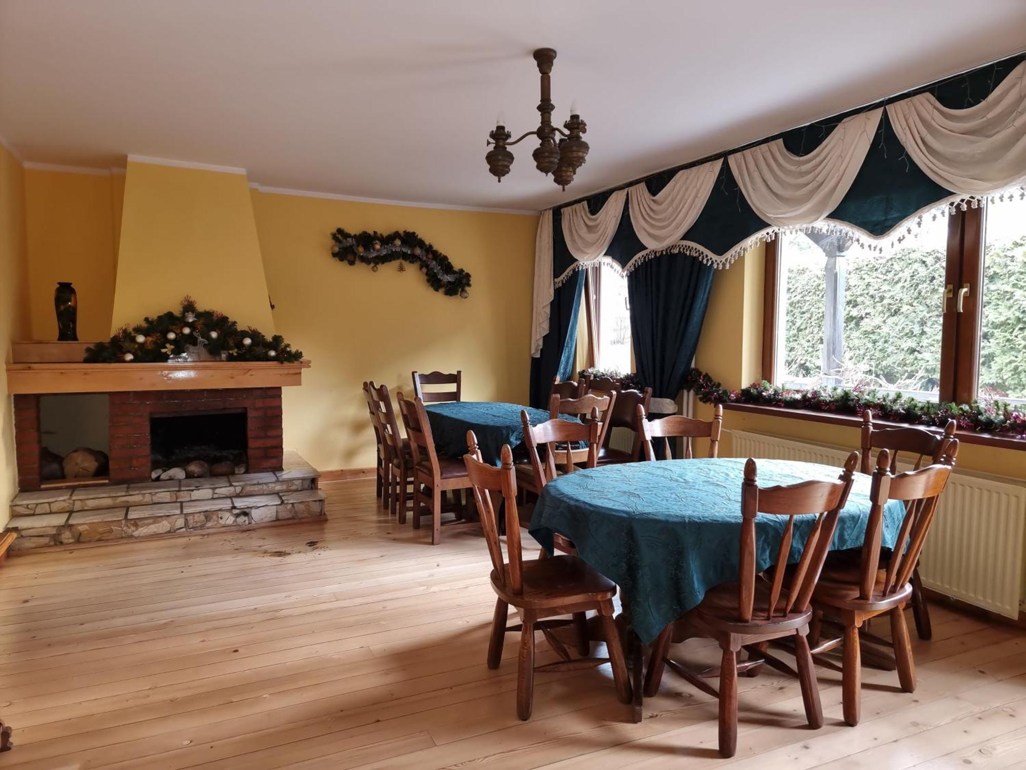 Hotel Mountain House à Ustrzyki Dolne Extérieur photo